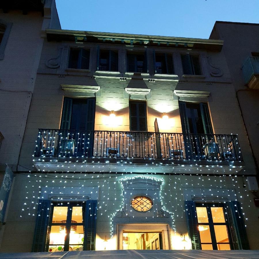 Hotel Hostal Chic Sant Feliu de Guixols Exterior photo