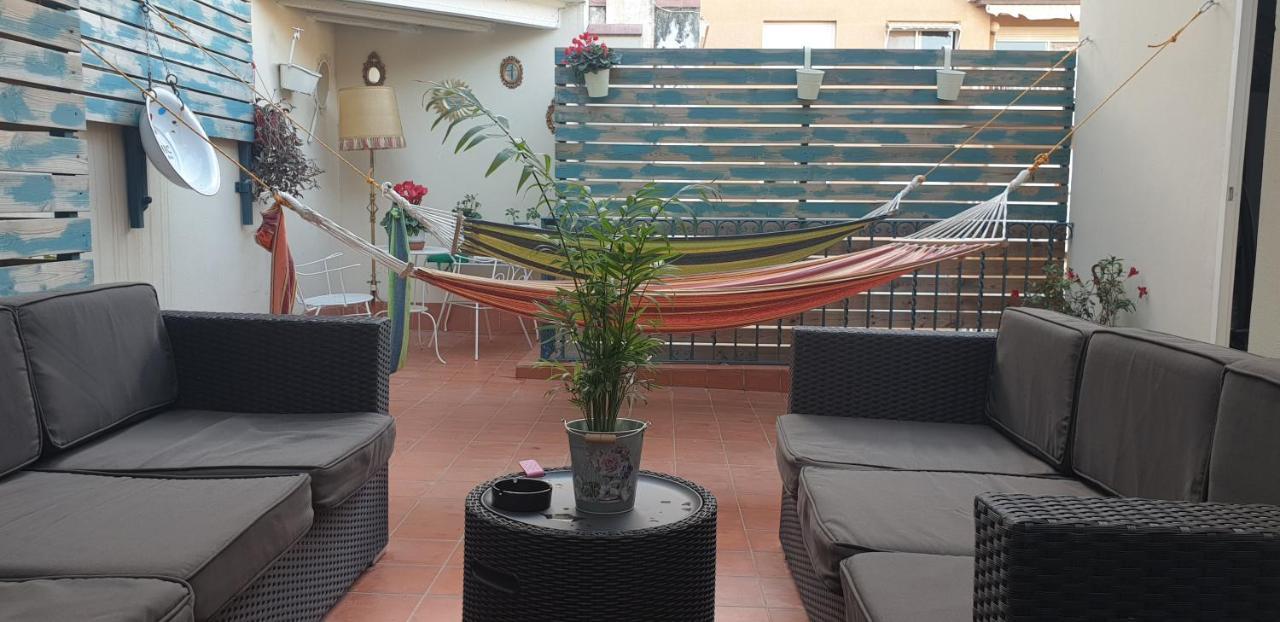 Hotel Hostal Chic Sant Feliu de Guixols Exterior photo